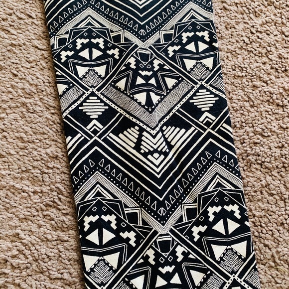 Pink Victoria’s Secret leggings - Picture 7 of 7